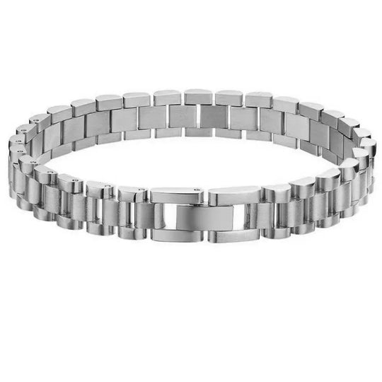 silver chain link bracelet
