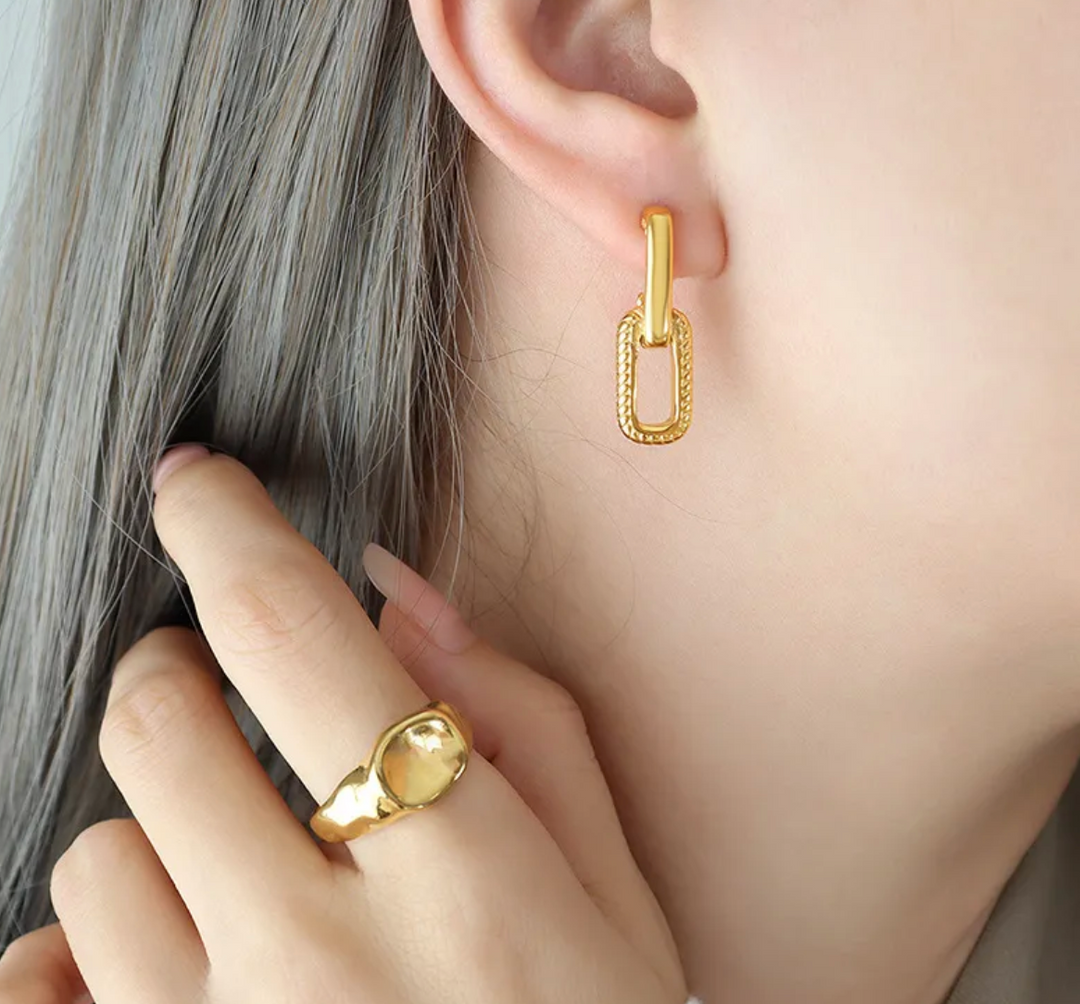 gold Mini Link Earrings 