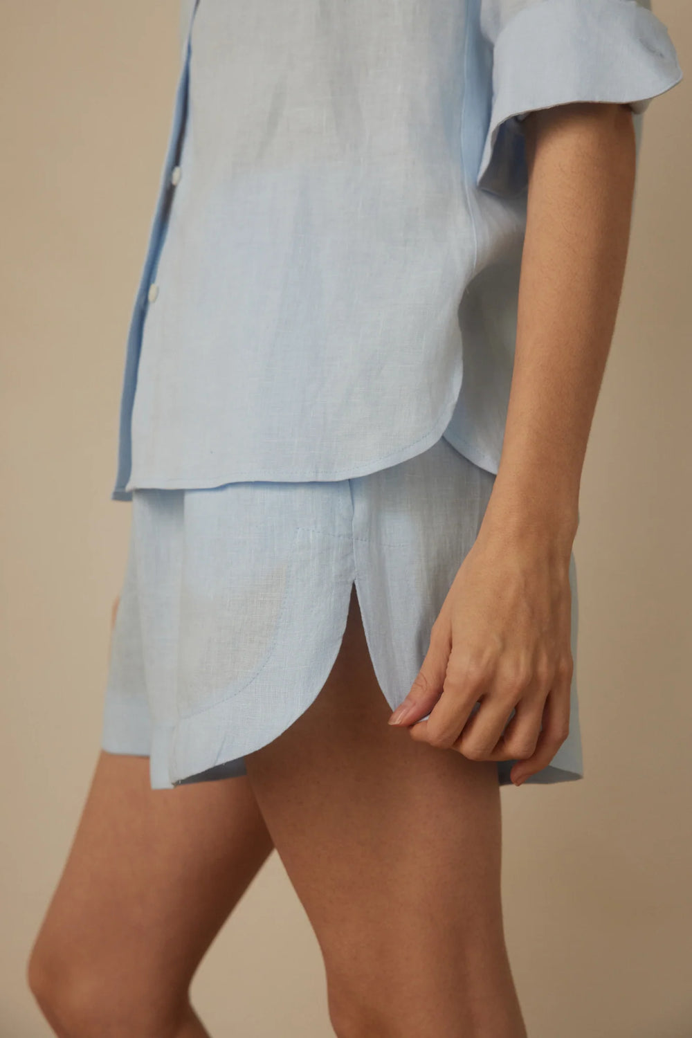 Scalloped Linen Short - Pale Blue